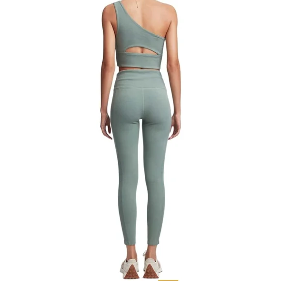 Bandier x Sincerely Jules The Meadow Legging in Fatigue Green - Picture 12 of 12